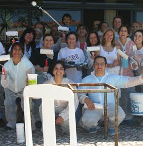 Colaboradores da Fundação LIGA remodelam Sala do Centro de Atividades Ocupacionais Colaboradores da Fundação LIGA remodelam Sala do Centro de Atividades Ocupacionais